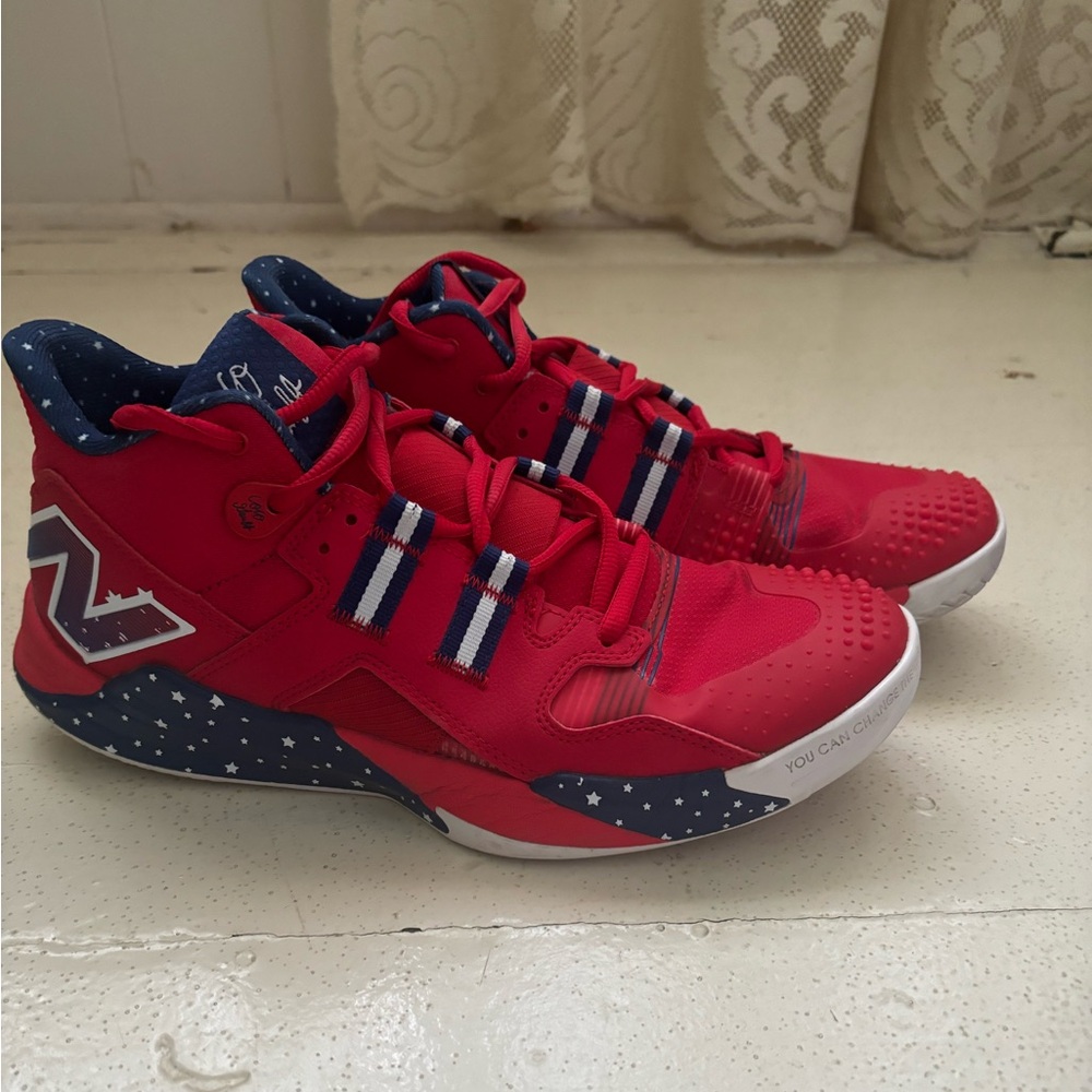 Coco Gauff tennis shoe America theme